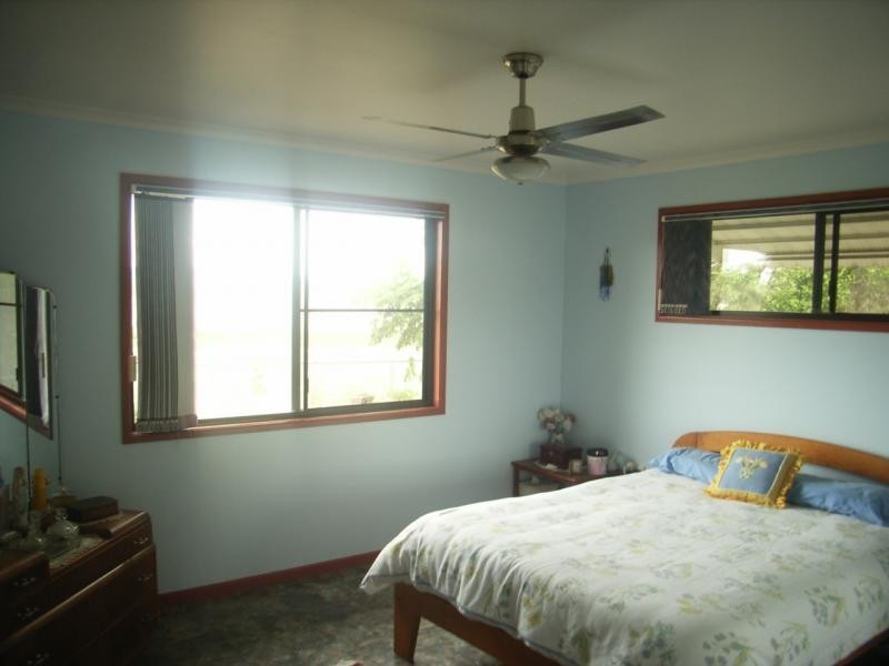 2 Fairfax Street, Cambooya QLD 4358