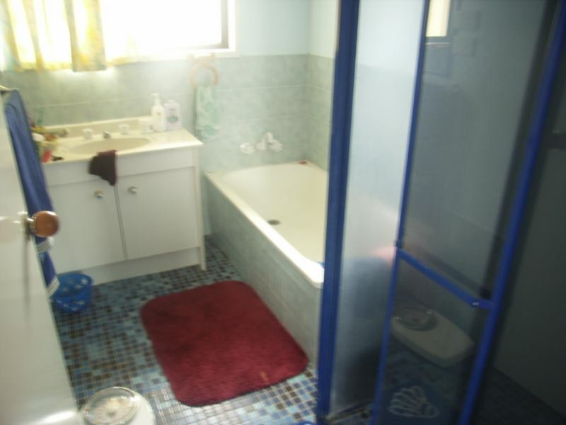 2 Fairfax Street, Cambooya QLD 4358