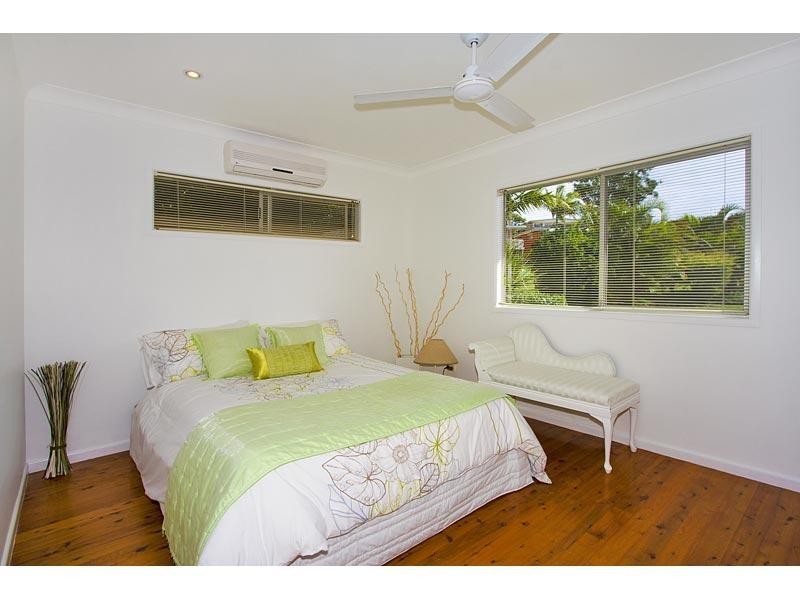 12 Seaview Road, Banora Point NSW 2486