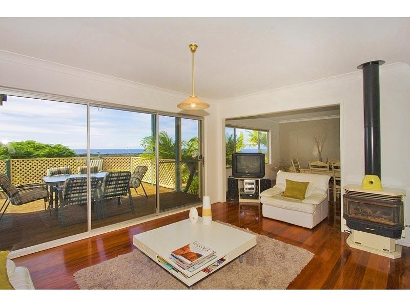 12 Seaview Road, Banora Point NSW 2486