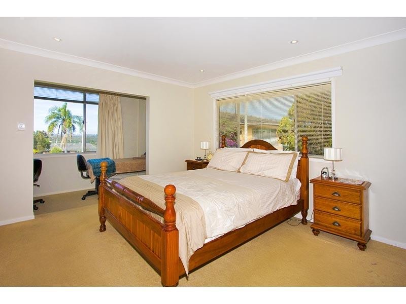 12 Seaview Road, Banora Point NSW 2486