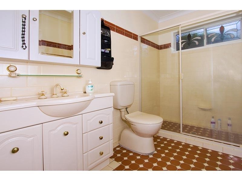 12 Seaview Road, Banora Point NSW 2486