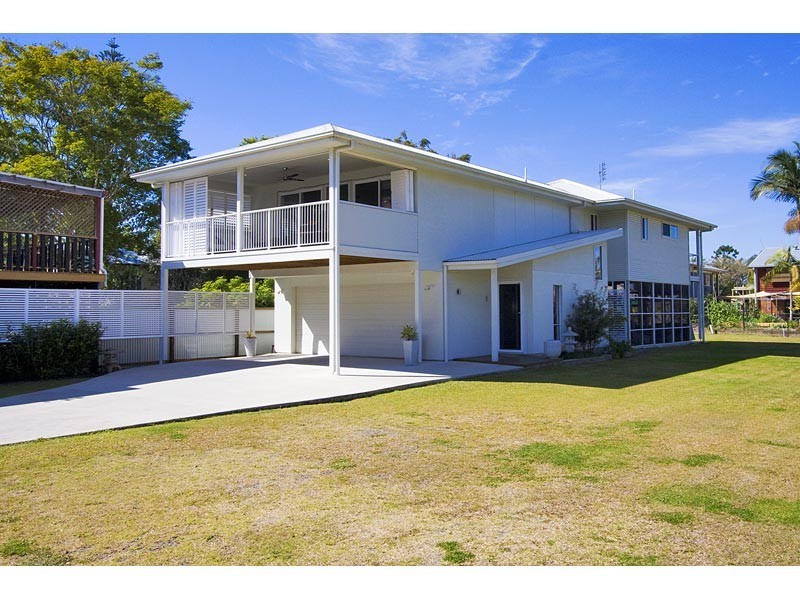 50 Riverside Drive, Tumbulgum NSW 2490
