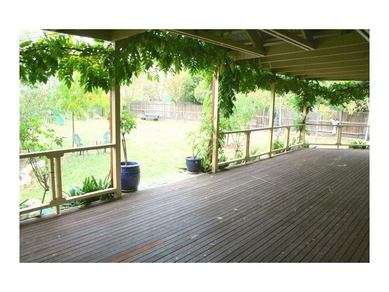 1 Chesterfield Road, Somerville VIC 3912