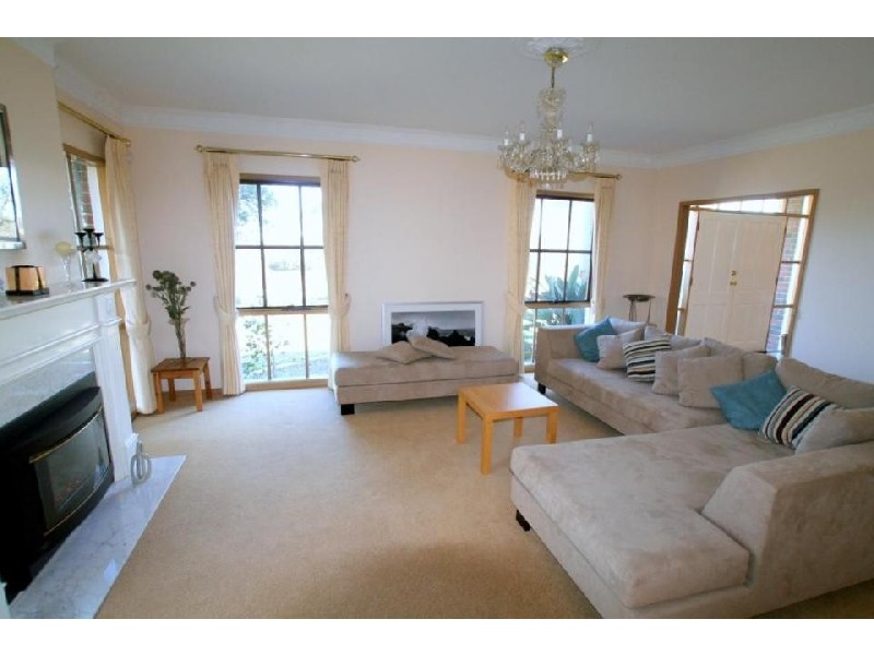 13 Cameron Way, Mount Eliza VIC 3930