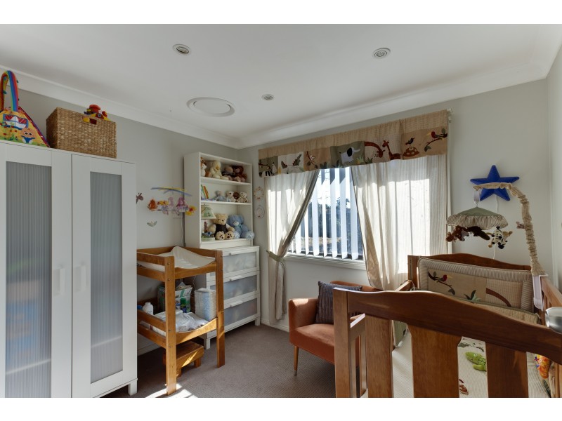 12 Lowanna Drive, South Penrith NSW 2750