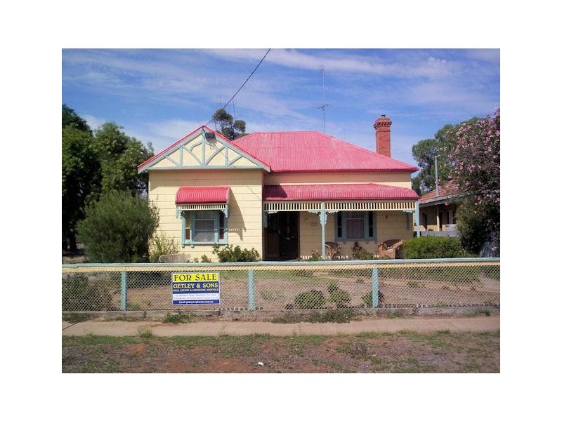 114 HIGH ST, Charlton VIC 3525