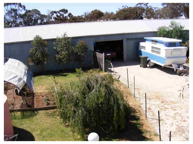 47 Elizabeth St, Donald VIC 3480