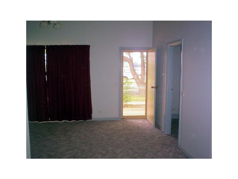 30 WALKER, Donald VIC 3480