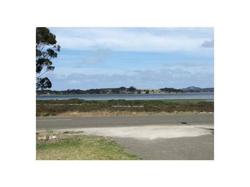 L196 Tangara Drive, American River SA 5221