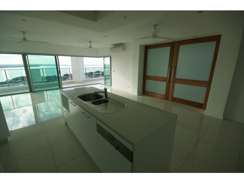1423/27 Woods Street, Darwin NT 0800