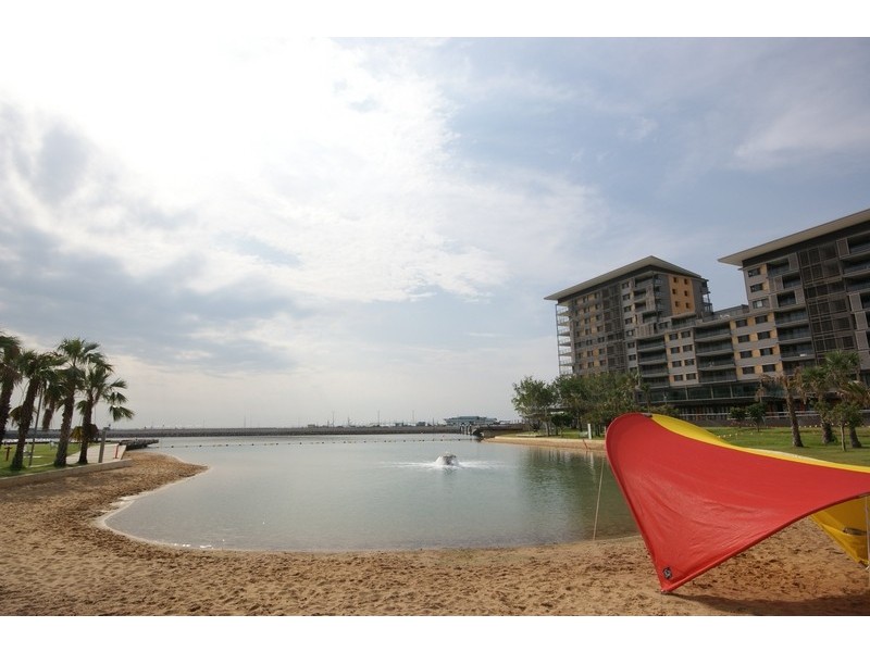 104/19b Kitchener Drive, Darwin NT 0800