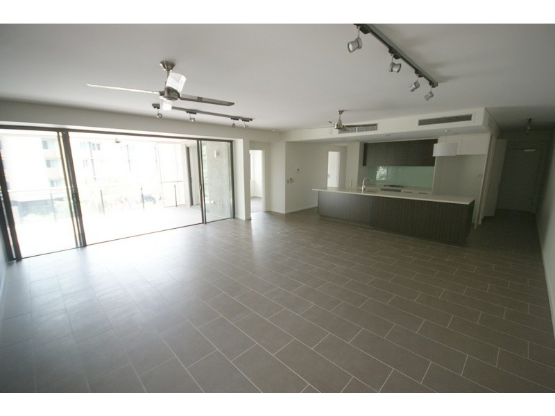 104/19b Kitchener Drive, Darwin NT 0800