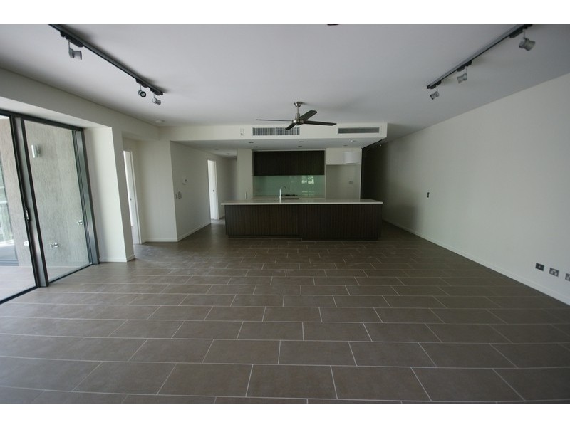 104/19b Kitchener Drive, Darwin NT 0800