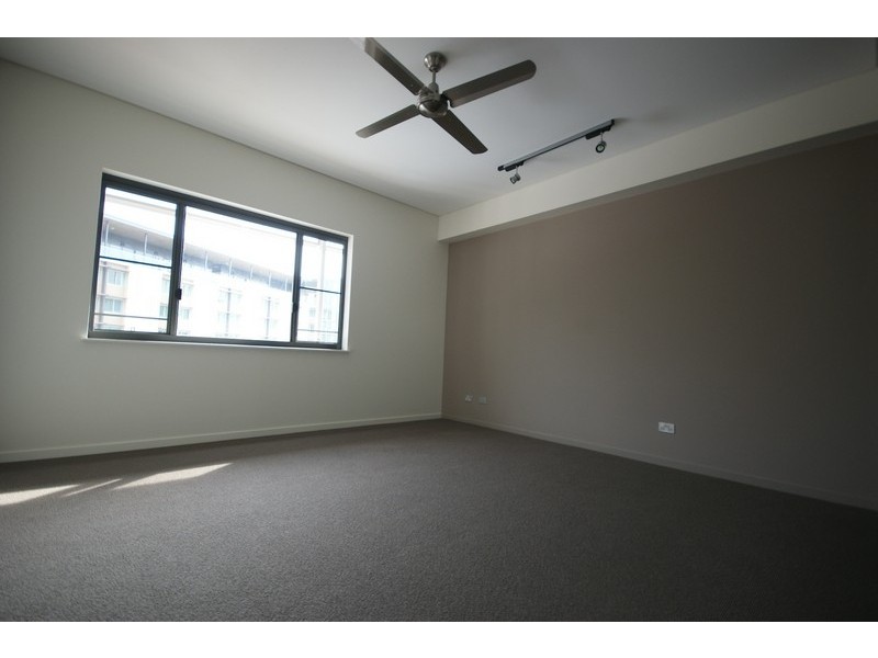 104/19b Kitchener Drive, Darwin NT 0800