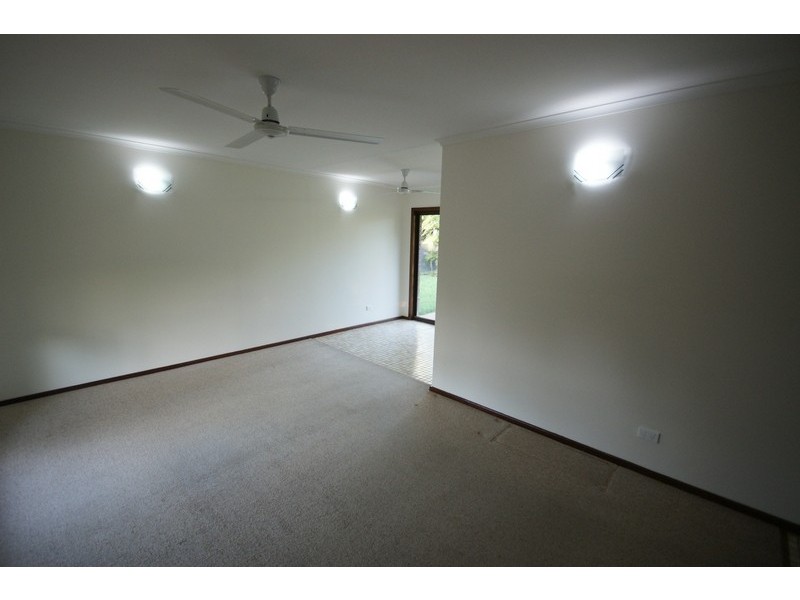 32 Fletcher Circuit, Driver NT 0830