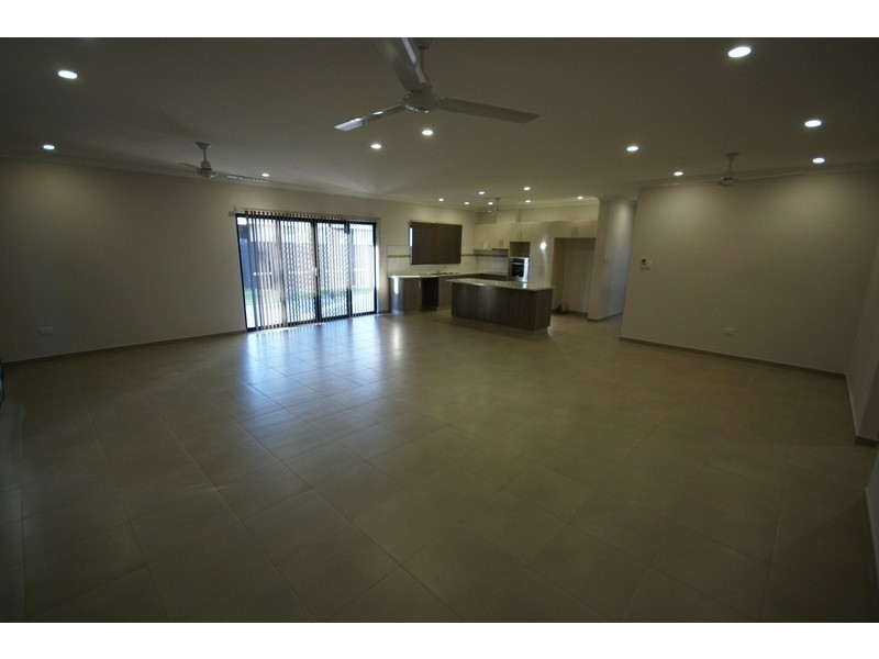 10 Huddleston Street, Farrar NT 0830