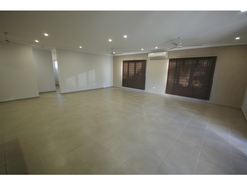 10 Huddleston Street, Farrar NT 0830
