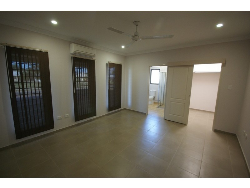 10 Huddleston Street, Farrar NT 0830