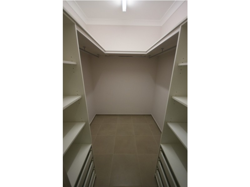 10 Huddleston Street, Farrar NT 0830