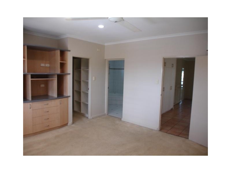 21 Cullen Bay Crescent, Cullen Bay NT 0820