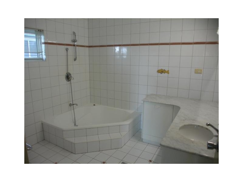 21 Cullen Bay Crescent, Cullen Bay NT 0820