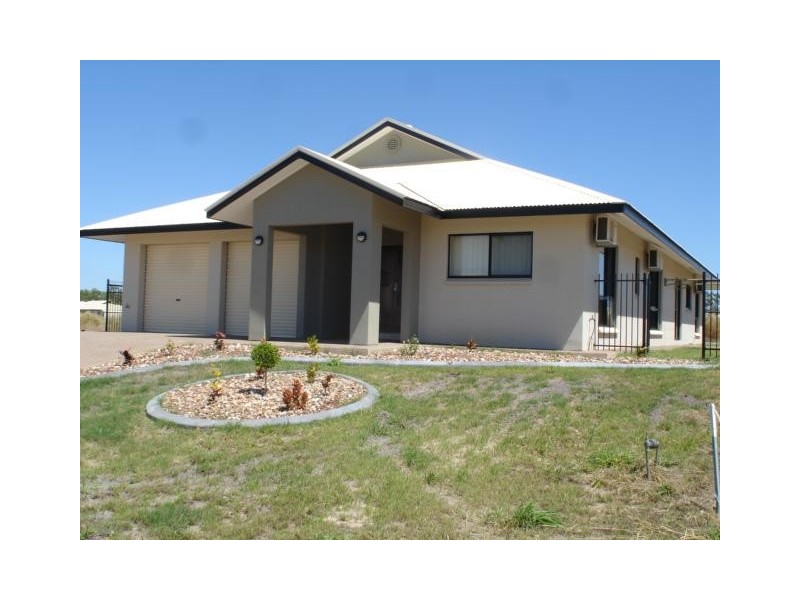 16 Wood Crescent, Rosebery NT 0832