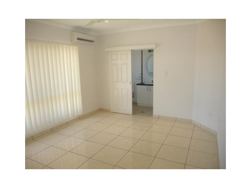 16 Wood Crescent, Rosebery NT 0832