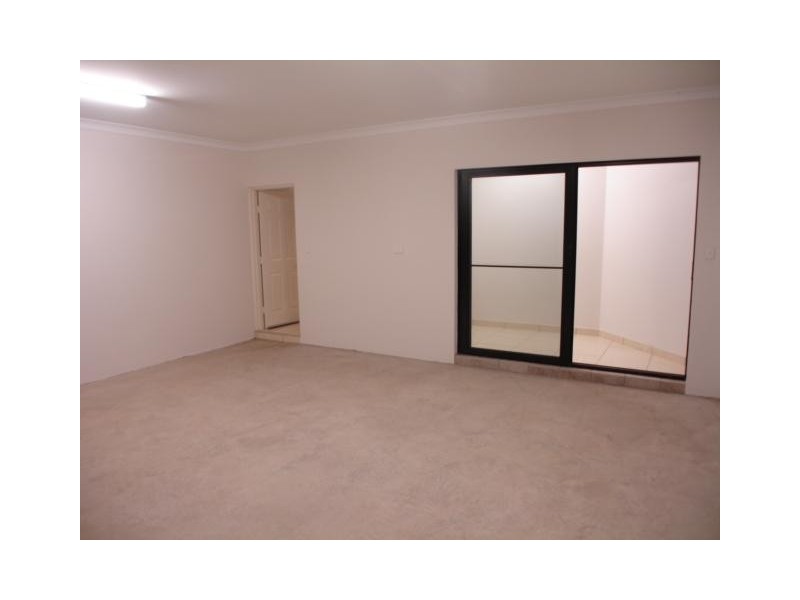 16 Wood Crescent, Rosebery NT 0832