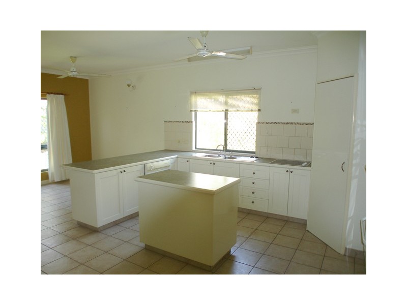 8 Mihailou Court, Coconut Grove NT 0810