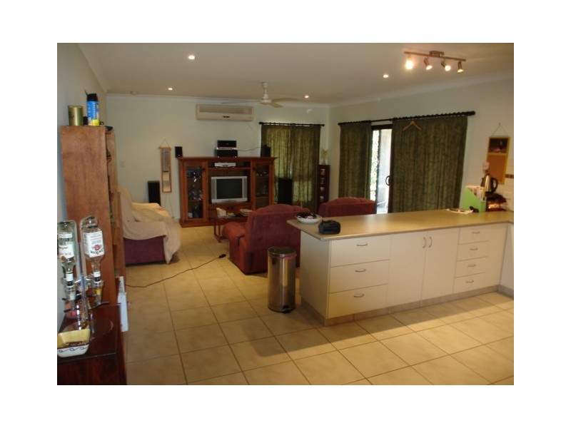 6 Limbunya Place, Farrar NT 0830