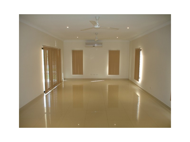 6 Price Court, Rosebery NT 0832