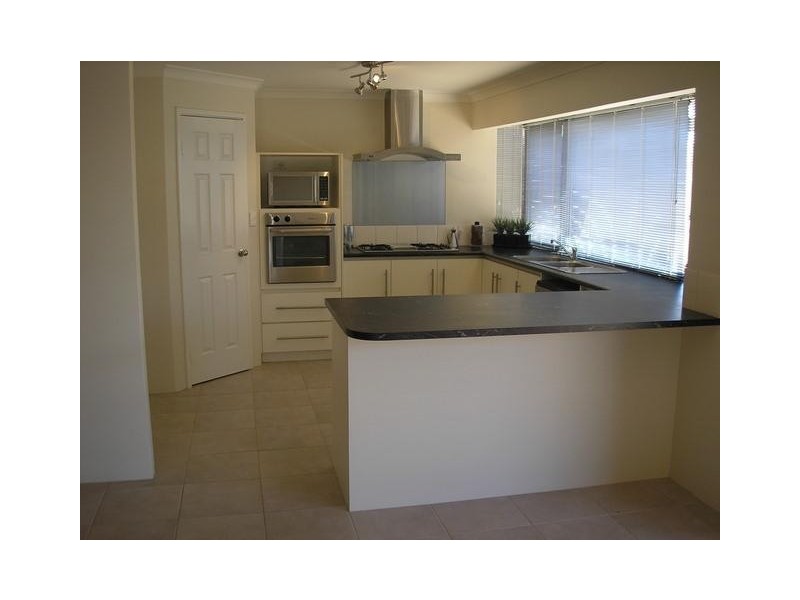 16 Brampton Avenue, Butler WA 6036