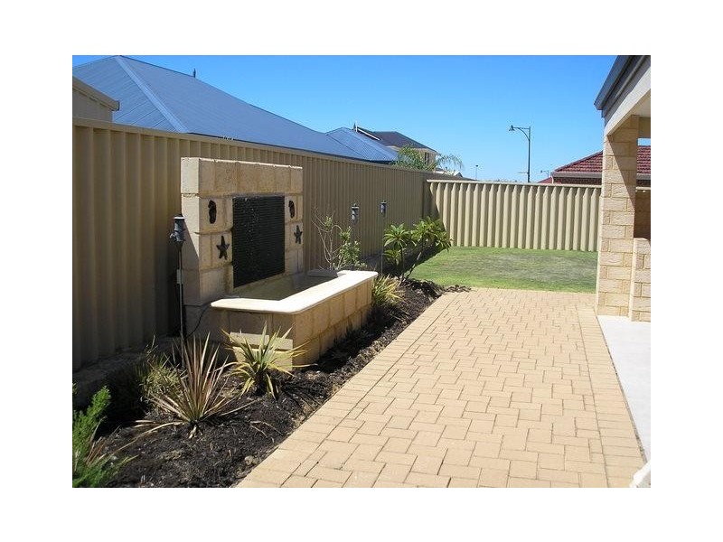 16 Brampton Avenue, Butler WA 6036