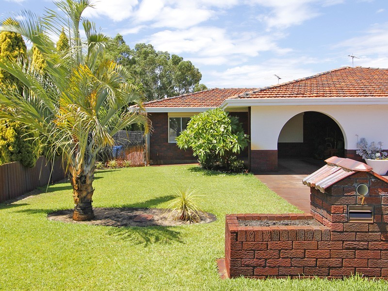 7 Trevithick Close, Stirling WA 6021