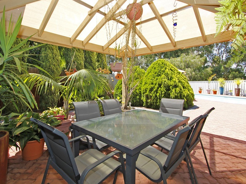 7 Trevithick Close, Stirling WA 6021