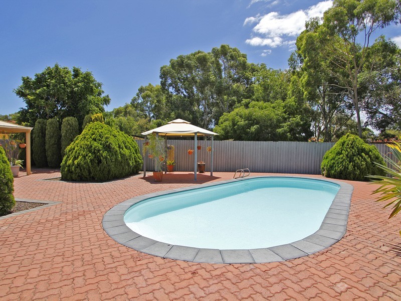 7 Trevithick Close, Stirling WA 6021