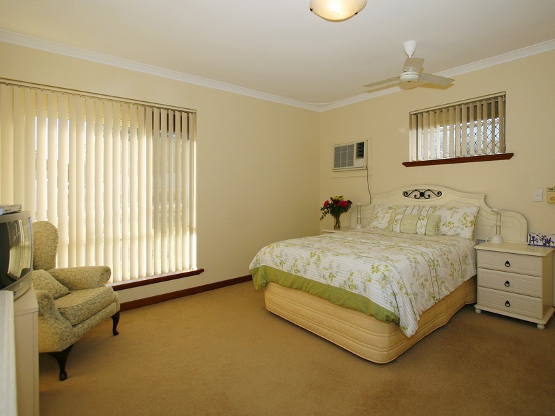 7 Karrinyup Road, Trigg WA 6029