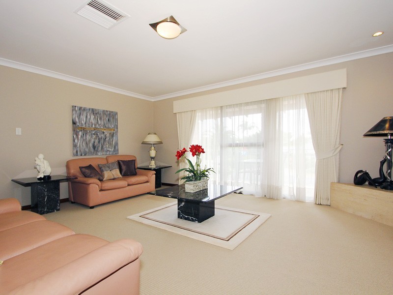 23 Felgate Place, Warwick WA 6024