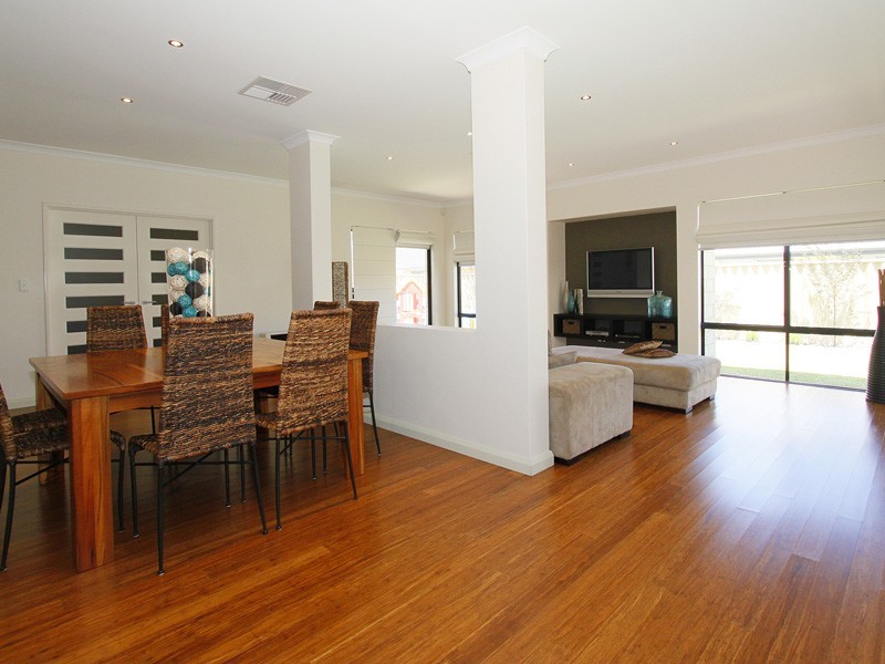 44 Concord Terrace, Atwell WA 6164