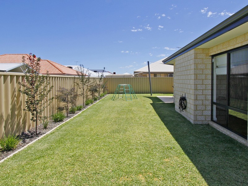 44 Concord Terrace, Atwell WA 6164