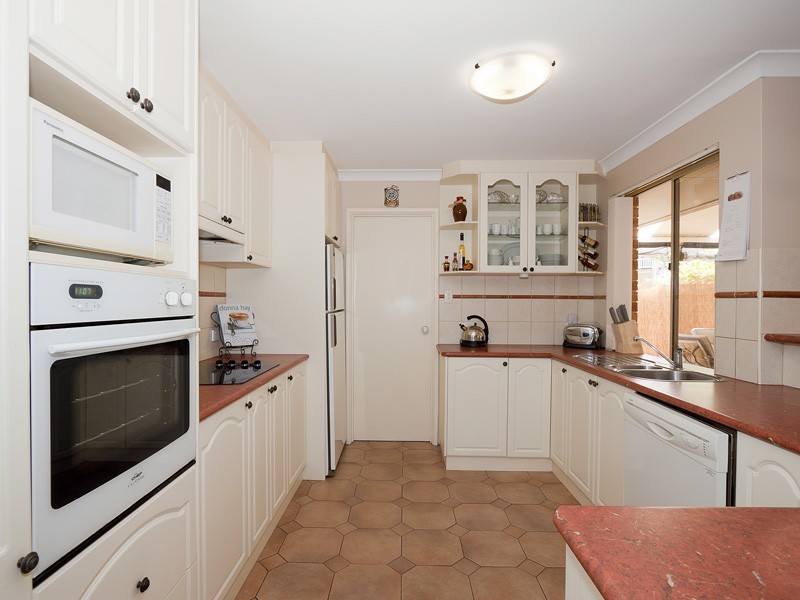 8 Jury Close, Ocean Reef WA 6027