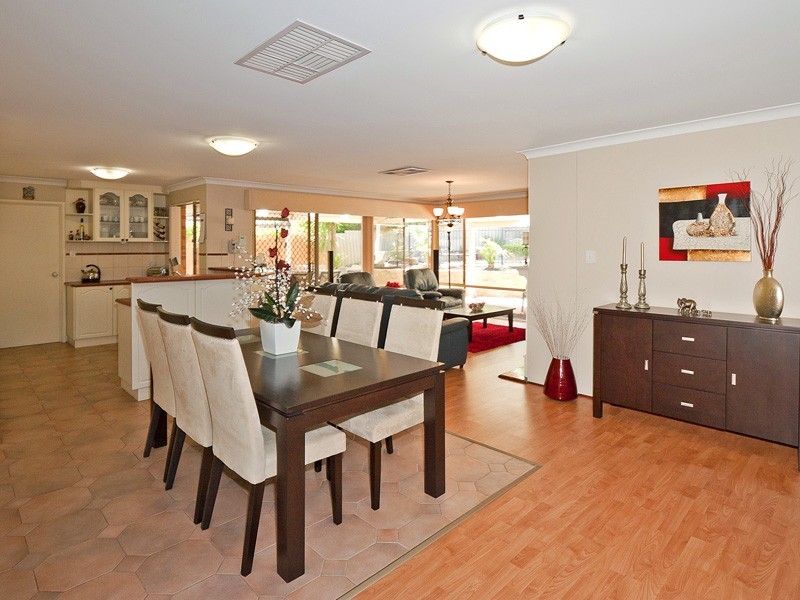 8 Jury Close, Ocean Reef WA 6027