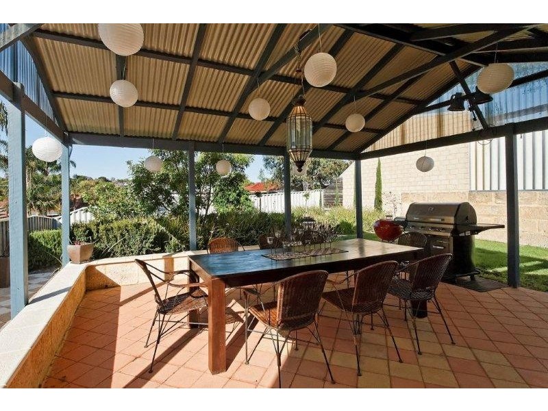 9 Kirby Street, Willagee WA 6156