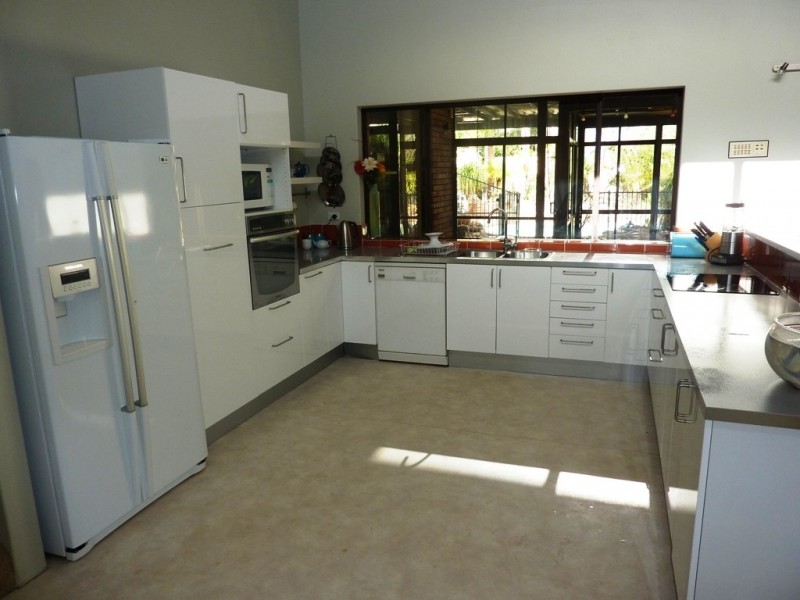 11 Jury Close, Ocean Reef WA 6027