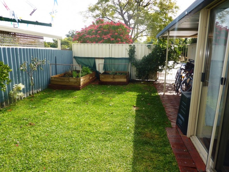 27a Hutchings Way, Kardinya WA 6163