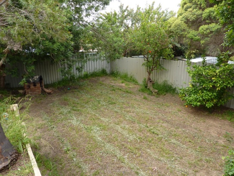 6 Sparkes Court, Girrawheen WA 6064