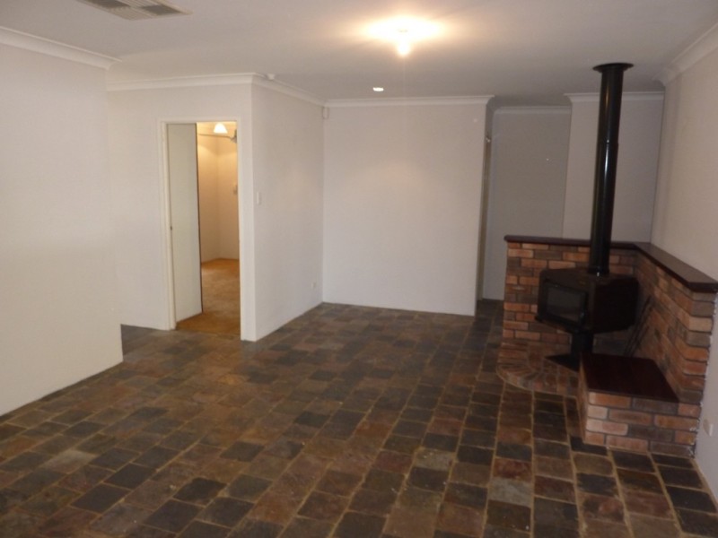 75 Treetop Avenue, Edgewater WA 6027