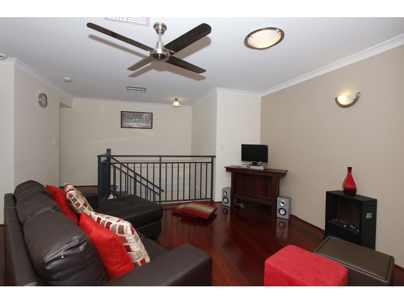 15 Granich Gardens, Woodlands WA 6018