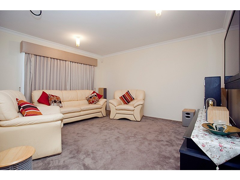 15 Granich Gardens, Woodlands WA 6018